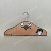 Sustainable paper hangers made from Mengcaii hangers are made from environmentally friendly biodegradable paper, 100% recyclable, eco-friendly, suitable for displaying clothing, and can bear a load of about 5KG