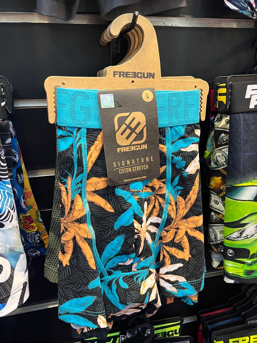 The Rise of Underwear Paper Hangers: The Transformation Dilemma of Plastic Hangers