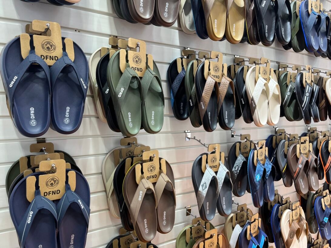 Upgrade Your Shoe Store Displays: Why Degradable Paper Shoe Hooks Are Trending in Foreign Retail?